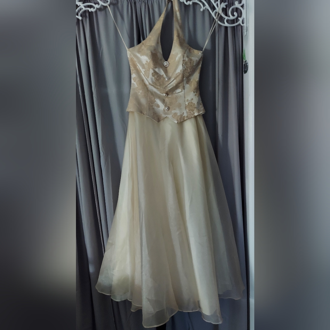 Formal Maxi/Prom Women's Tapestry And Organza - Halter Top Terez Gold Size 6
